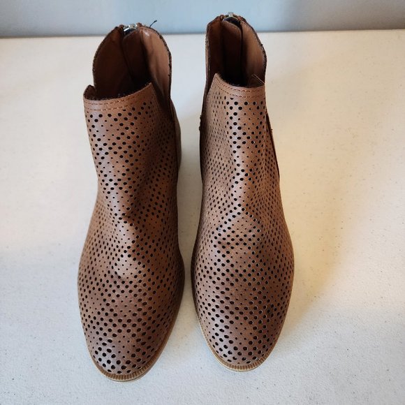 Madden Girl Bootie "LIKE NEW" - Picture 2 of 14